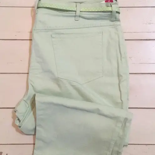 Riders By Lee Women’s 24W Stretch Classic Fit Capris Spring Mint