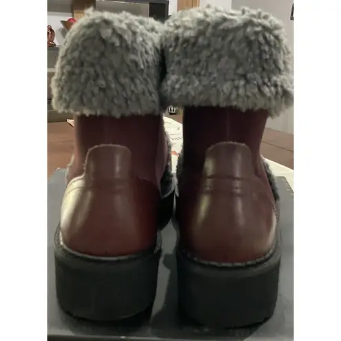 Very Volatile Women’s Size 7.5 Burgundy Leather Fur Hiking Boots. LSH183