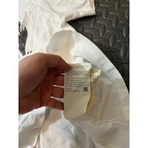 Golden Goose ‎ Golden Tee with blue flower print White Shirt Womens Size Large