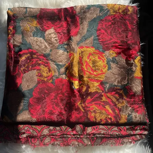 Morgan Taylor Rose square scarf large