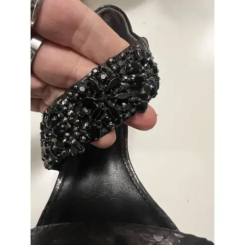 Vera Wang Lavender label Grey Metallic Beaded Leather Sandals Made In Italy 8.0 Gray