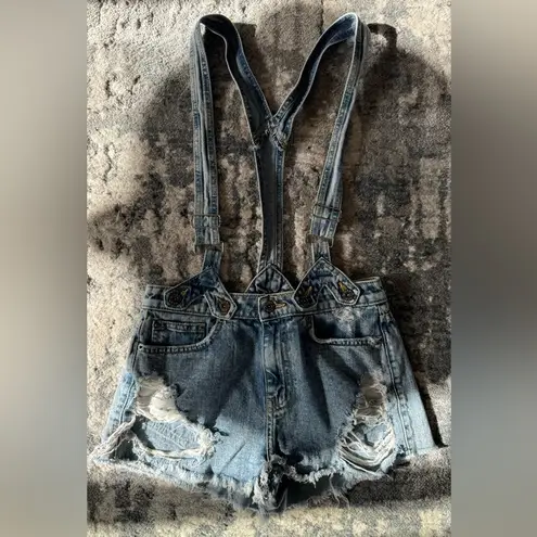 2 in 1 Convertible Removable Overall Shortall
Carmar Denim Short Distressed Blue Size 25