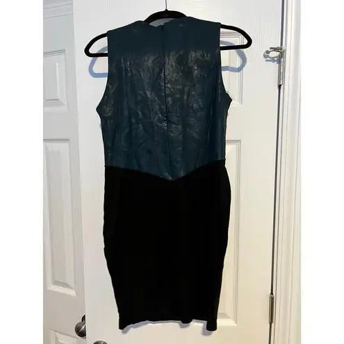 Krisa Revolve Bodycon Colorblock Knee Length Sleeveless Dress NWT Medium