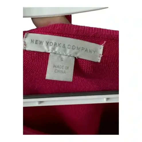 New York & Company Pink Short Sleeve Tee