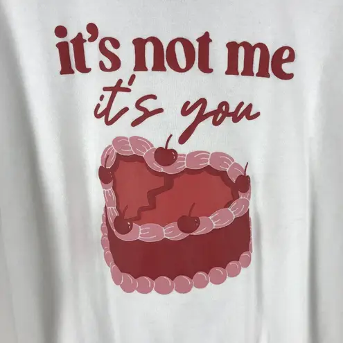 Strange Daze White Crewneck Sweatshirt Heart Cake Graphic NEW LARGE