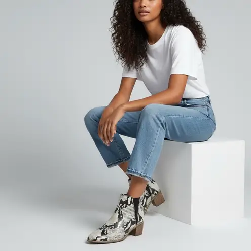 Dr. Scholls Dr. Scholl’s Teammate Snakeskin Ankle Booties Size 8 White Black NWB