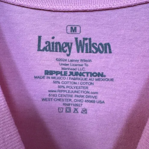 Lainey Wilson Heart Like a Truck Groovy Country Womens Top M