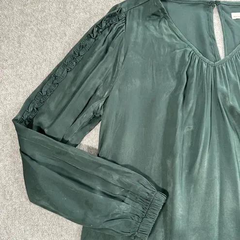 Nine Britton  Green Pleated V-Neck Blouse Women's Medium 3/4 Ruffle Sleeve Detail