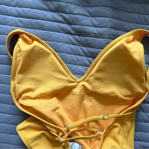 Abercrombie & Fitch  Plunge V-Neck Ribbed Yellow One Piece Swimsuit Size Small