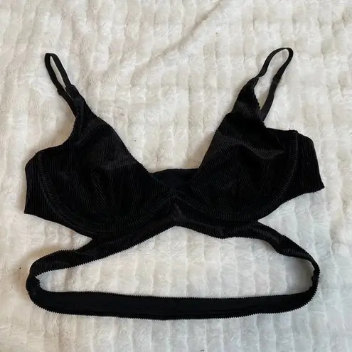 Out From Under  Urban Outfitters Black Large Cord Velvet Wrap Underwire Bra