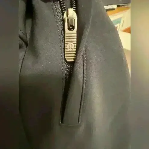 Lululemon  $148 Black Work Slacks Pants Zipper Button Nylon Xtra Life Business