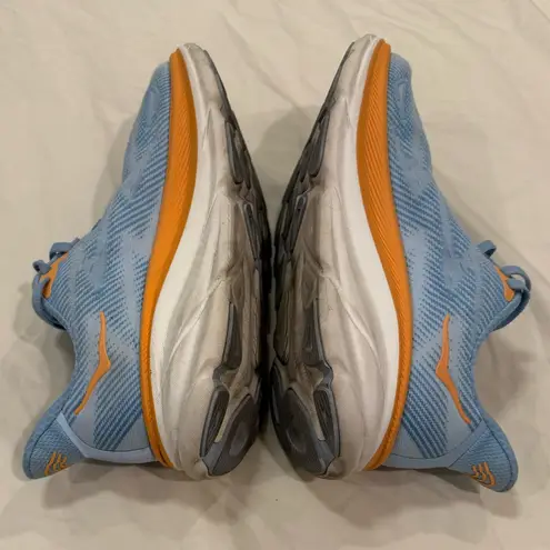 Hoka Clifton 9 Women's Tennis Shoes size 9