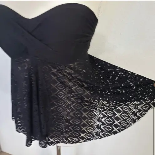 Kona Sol Black Geometric Eyelet Slit-Front Halter Lined-Cup Swimwear Tankini Top S(4-6)