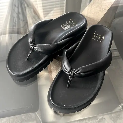 LITA by Ciara (Made in Italy) Lug Sole Thong Sandals, Black Size 42 EXCELLENT!