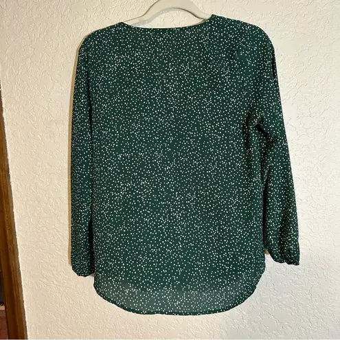 West Kei  Green Long Sleeve Button Down Speckled Flowy Blouse Size Small