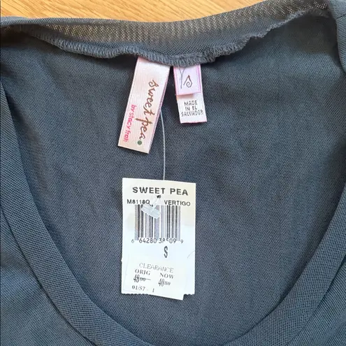 NWT Sweet Pea By Staci Frati Gray Sequin Short Sleeve Top Mesh Medium