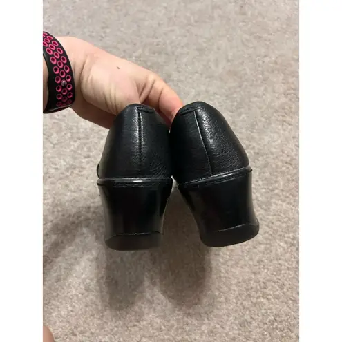 Born concept BOC Shoes Womens 9 M Casual Comfort Split Toe Wedge Clogs BC3596 Black Leather