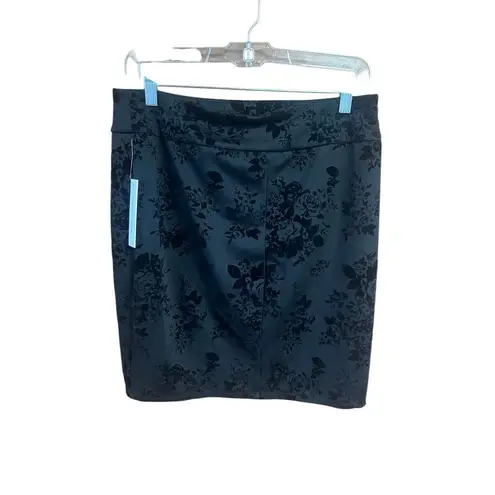 Joe B  Short Pull on Black on Black Floral Skirt Sz XL NWT thumbnail 5