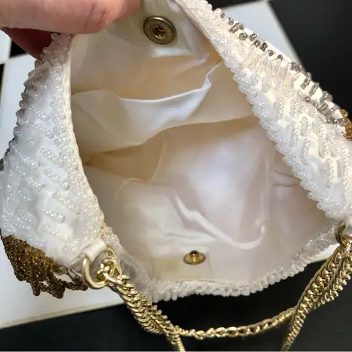 La Regale Vintage 60s  Beaded Fringe Trim Purse Chain Strap Gold Cream Clutch