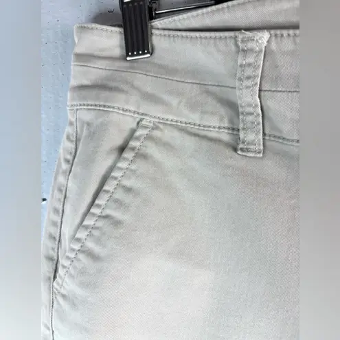 American Eagle  Outfitters 10 Skinny Stretch Light Khaki Pants Granolagirl