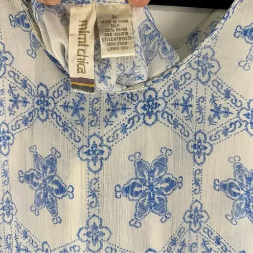 Mimi Chica Sleeveless Rayon Blouse White & Blue Print Size Medium Asymmetrical
