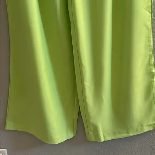 We Wore What High Rise Pleated Pant in Sharp Green Size 8