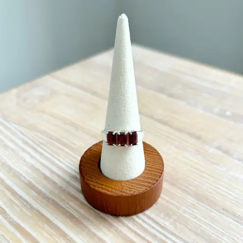 Vintage Sterling Silver 925 Three Stone Emerald Cut Garnet Ring Size 6.75 Red