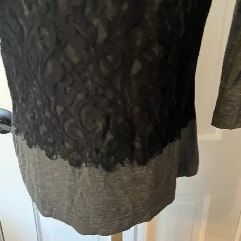 St. John Gray Fitted Long Sleeve Blouse with Lace Overlay Size Petite