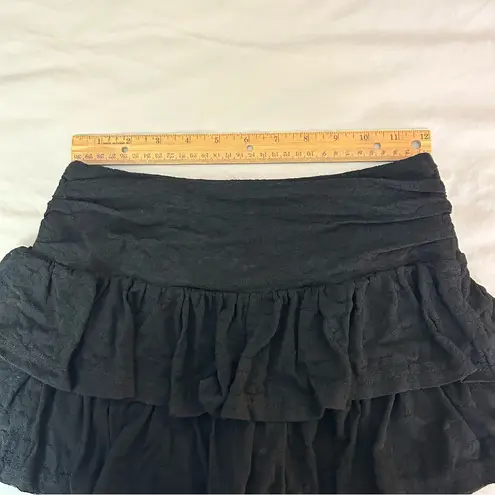 White Fox Boutique  Small Burning Heart Lace Mini Skort Black, Skirt With Shorts