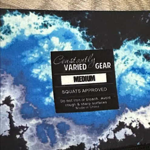 CVG Constantly Varied Gear High Rise Side Pocket Training Shorts Blue Print M Size M