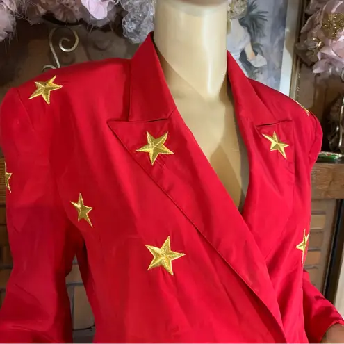 VINTAGE 1990'S SUNNY LEIGH RED SILK BLAZER BLOUSE W/GOLD EMBROIDERED STARS (M) Size M