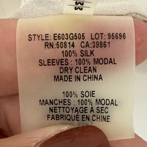 Elie Tahari 100% Silk V-Neck Zip Front Blouse Med Beige Watercolor Keyhole Back