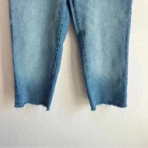 Jordache  Women’s High‎ Rise Straight Raw Hem Blue Cropped Jeans Size 16