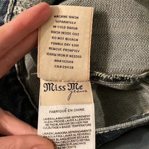 Miss Me NWT  Cropped Denim Jacket Size Medium