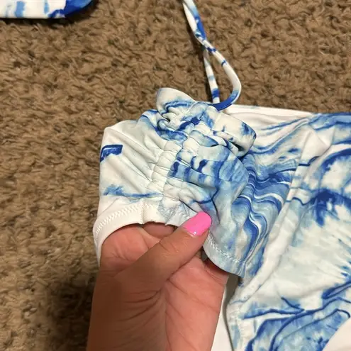 Calia by Carrie Underwood Size M