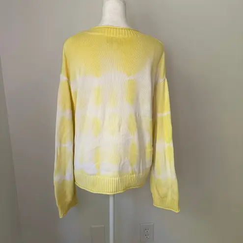 Elizabeth and James yellow & white tie-dye knit sweater size M