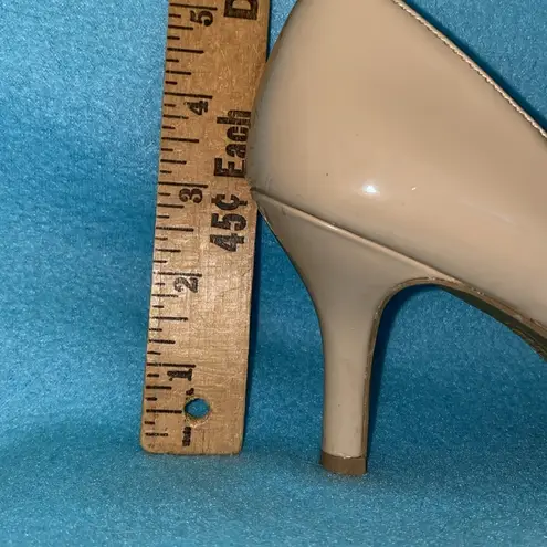 Comfort Plus by Predictions “Janine” Nude patent pointy toe heels pumps size 6.5