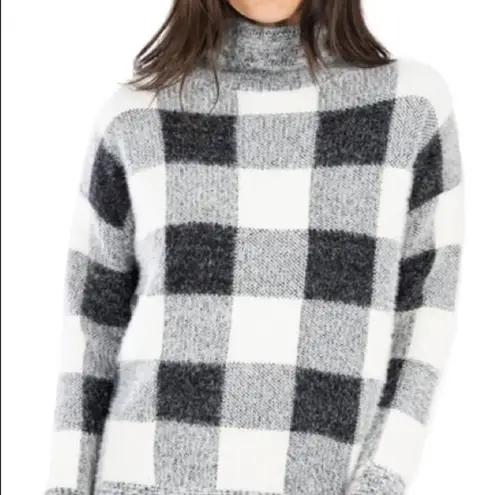Tahari gray and cream, buffalo plaid mock neck sweater