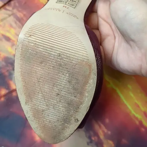 White House | Black Market  plum stiletto heels sise 7M