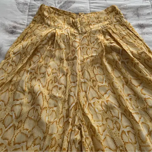 Faithfull the Brand buttery yellow wide leg high waisted pants, size 2 boho
