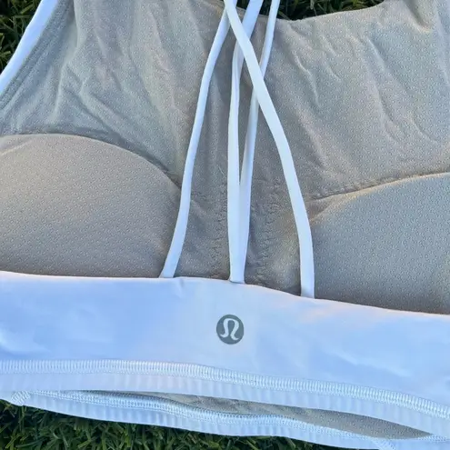 Lululemon  High Neck Sports Bra