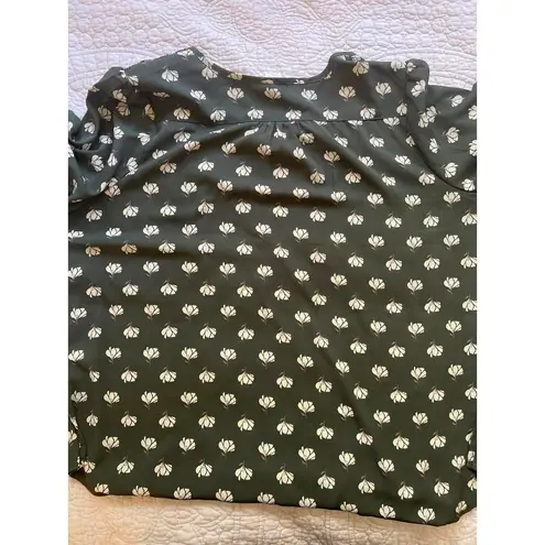 Monday Fun Women's Floral Print Blouse, Size 1X Green