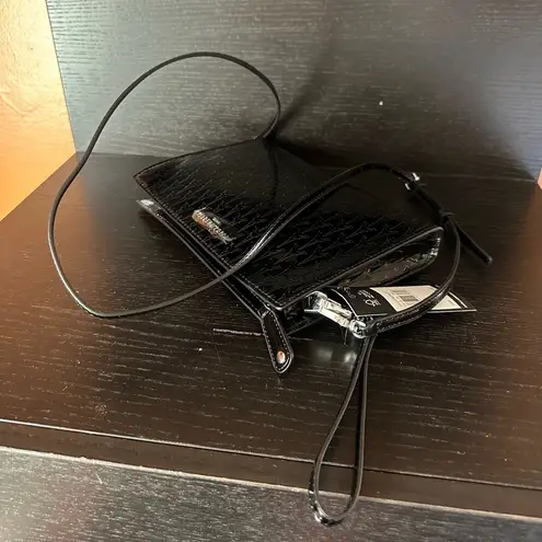 Karl Lagerfeld $178 shinny PATENT LEATHER detachable Crossbody/Wristlet 2 straps