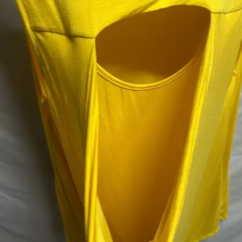 cha cha vente | Sleeveless Bright Yellow Draped Back Blouse | Petite Medium