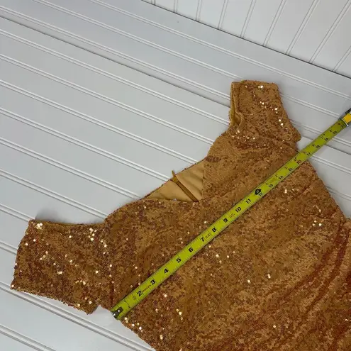 In The Style NWT Exclusive Gold Sequin Ruched Holiday Off Shoulder Mini Dress 12
