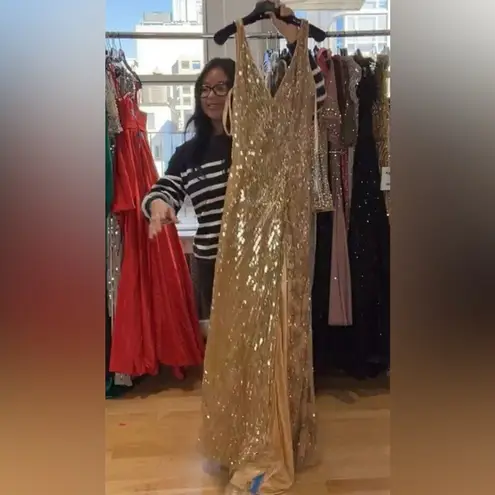 Mac Duggal 5473 Beaded Floral Sleeveless Gown Size 6 New with Tag MSRP $598