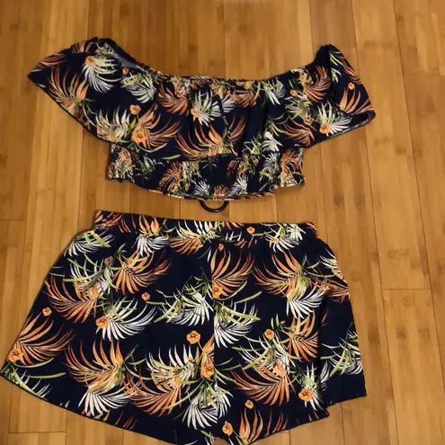 SheIn  VCAY Plus Tropical Print Off Shoulder Overlay Crop Top & Shorts 0XL