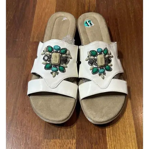 Natural Soul Sandals White Slip On Faux Turquoise Stones Womens 12M Southwestern