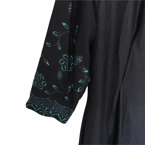 Reborn Midi Dress with Batwing Hem and 3/4 Sleeves Black Turquoise Floral 3X