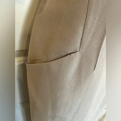 Lafayette 148 New York Nude 100% Wool Crepe Short Sleeve Dress, Size 6 Tan